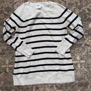Old Navy Maternity Stripped Sweater - size small